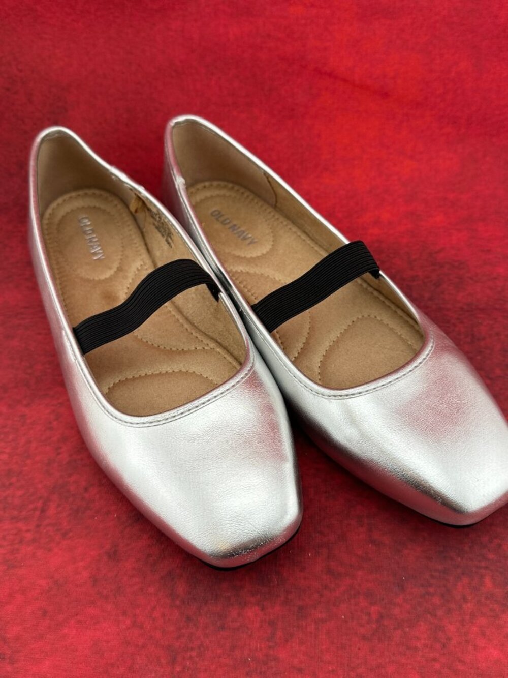 OLD NAVY MARY JANES WOMEN BALLET FLATS METALIC SLIVER FINISH SQUARE TOE SIZE 6